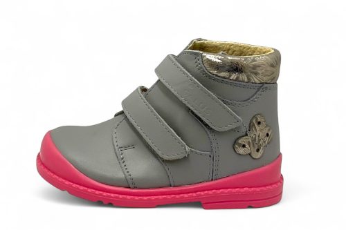 F-90 Ezüst pillangó